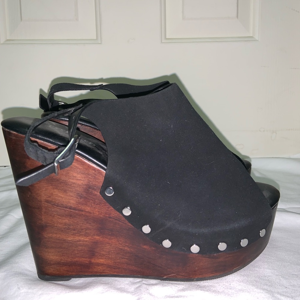 Torrid Wedges